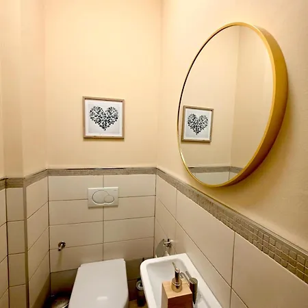 Appartamento Spacious With Convenient Location In *