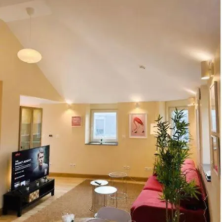 Spacious With Convenient Location In Lucembursko